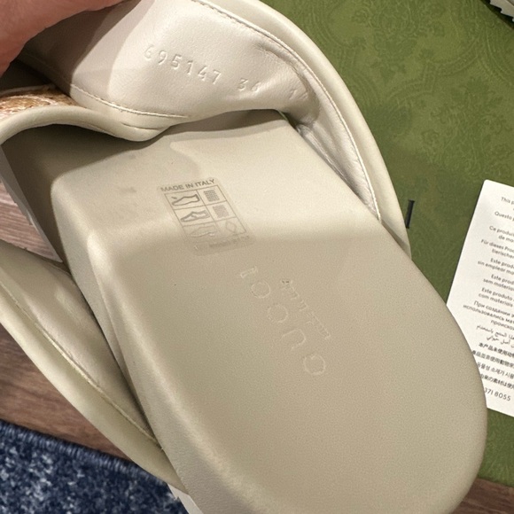 Gucci Crossover-Strap Faux-Raffia And Leather Sandals 36 - Picture 5 of 9